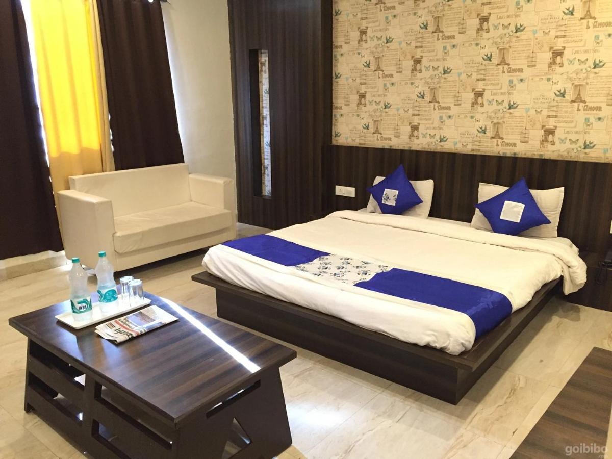 Hotel City Palace Ujjain Eksteriør bilde