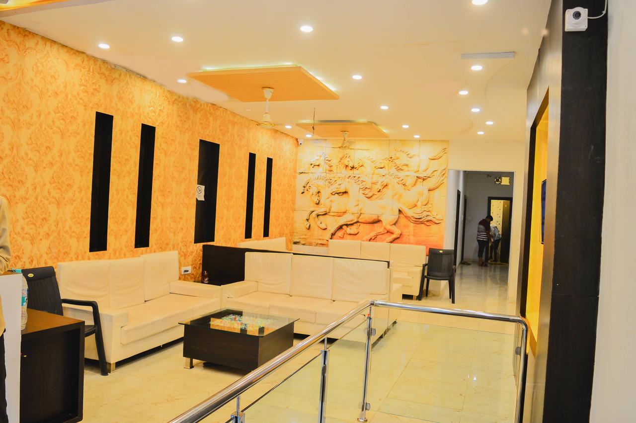 Hotel City Palace Ujjain Eksteriør bilde