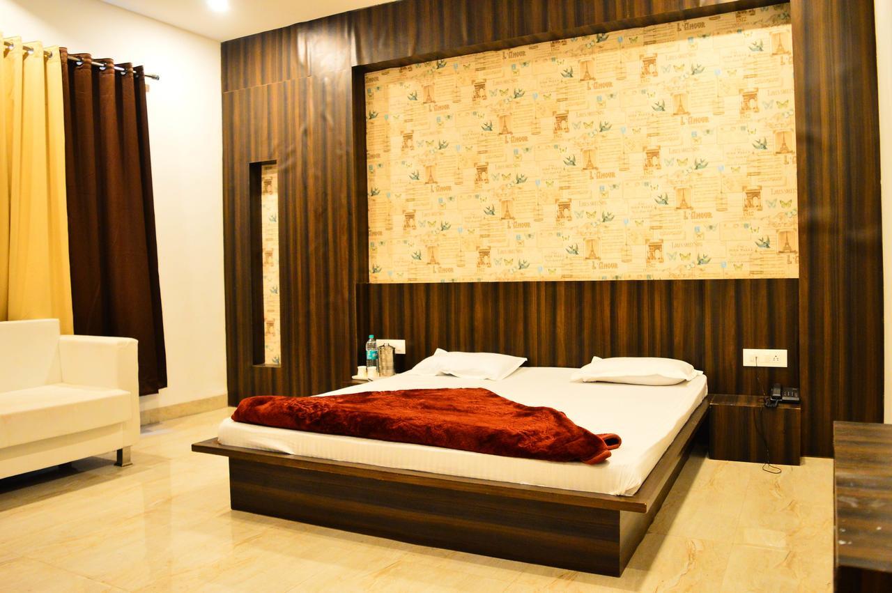 Hotel City Palace Ujjain Eksteriør bilde